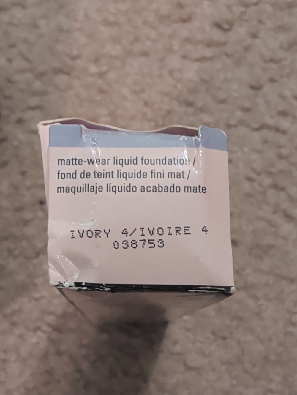 Matte-Wear Liquid Foundation - Ivory 4